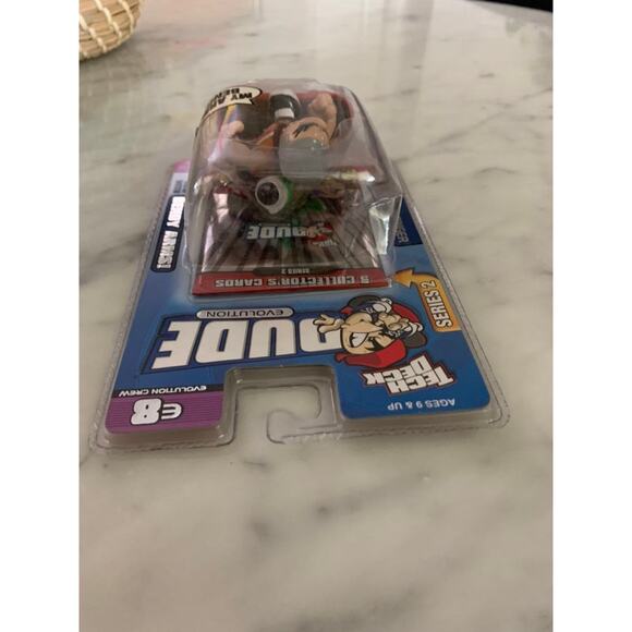 NIP Fu Man Finger Tech Deck Dude - Picture 4 of 6